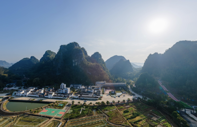 浸潭镇六甲洞村委会下迳村小组。