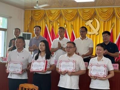 兴宁市罗岗镇“党建引领指方向，小海豚帮扶助学行” 活动正式启动