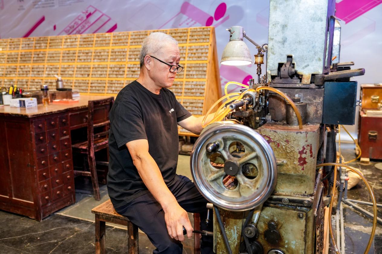 活字“活了”!深圳龙岗这场非遗展,让千年印刷术变得有趣好玩可体验_南方+_南方plus