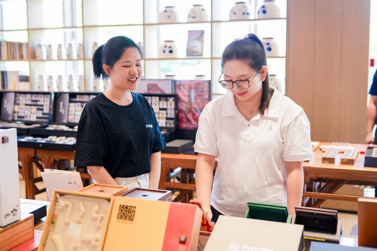 活字“活了”!深圳龙岗这场非遗展,让千年印刷术变得有趣好玩可体验_南方+_南方plus