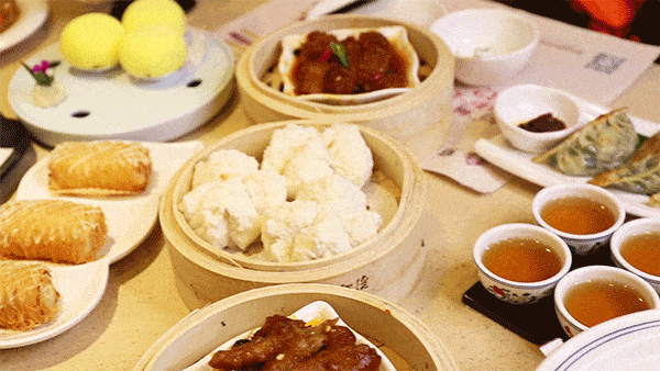 一壶好茶，几件点心，不仅是老广舌尖上的味觉记忆，更是承载城市历史与民俗风情的非物质文化遗产。