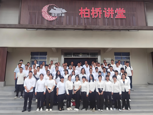 柏桥讲堂成为乡村振兴的“思想阵地”。