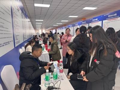 现场签订意向书！“百万英才汇南粤”走进吉林延边大学