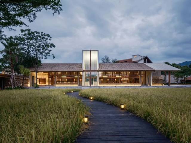 三合村民宿外景。