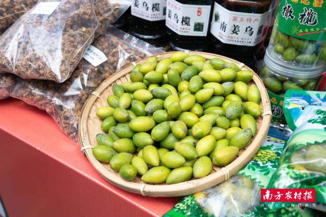 潮州橄榄系列产品。