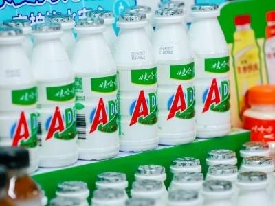 宗馥莉重回娃哈哈上班，“心腹”也复职了｜公司舆情哨