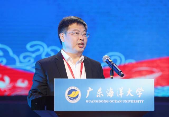 广东海洋大学党委书记杨洲致辞。