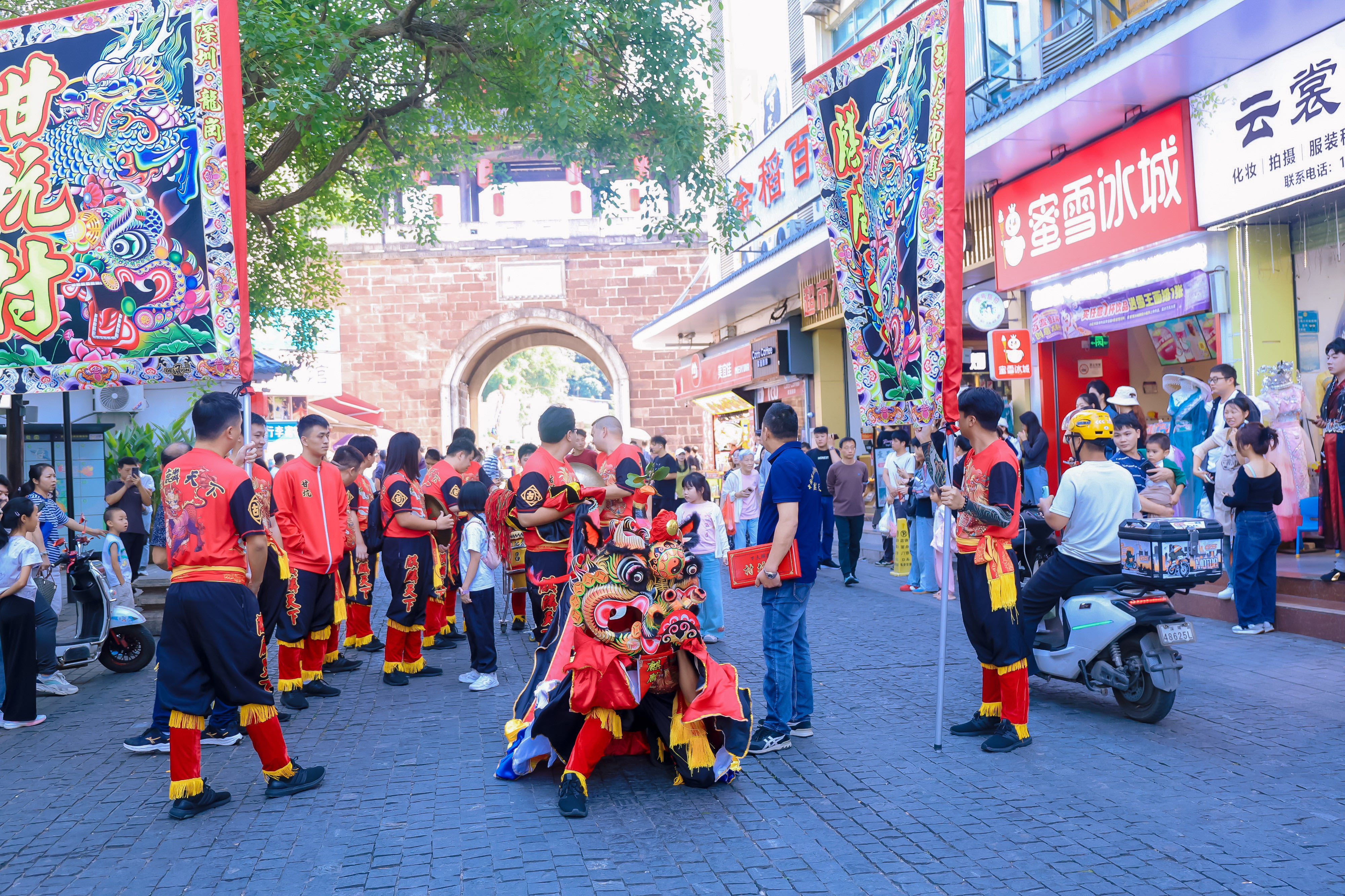 “广东村歌”遇都市：客语流行音乐会为“有意思”龙岗注入文化新动能_南方+_南方plus