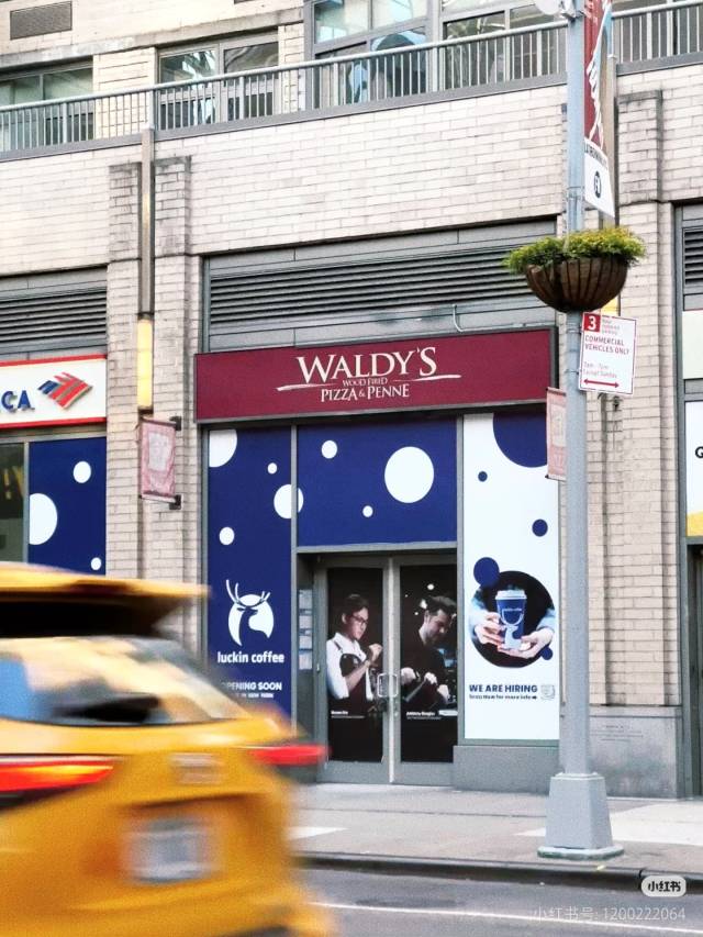 瑞幸位于美国纽约的门店