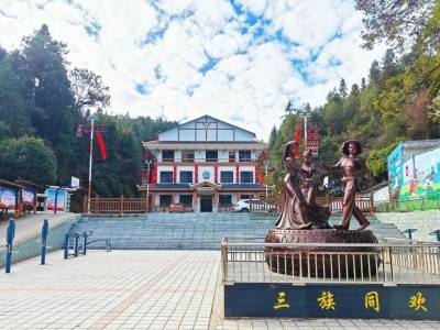 肇庆结对帮扶下帅乡，民族团结谱写振兴新篇