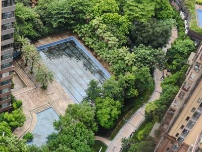 闲置泳池成卫生隐患？禅城东海银湾居民呼吁启动改造｜在+帮办