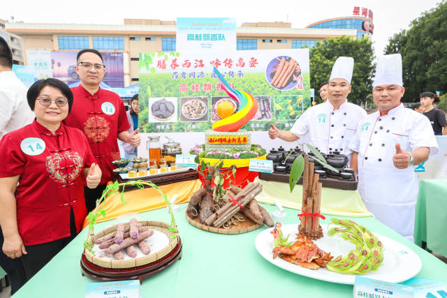 参赛队伍“高桂飘香队”。