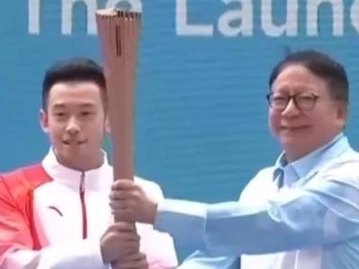 维港见证！十五运会香港赛区火炬开始传递