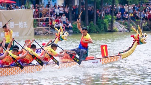 阅镇观︱连办14年，乐从村居龙舟赛为何成湾区“标杆”？