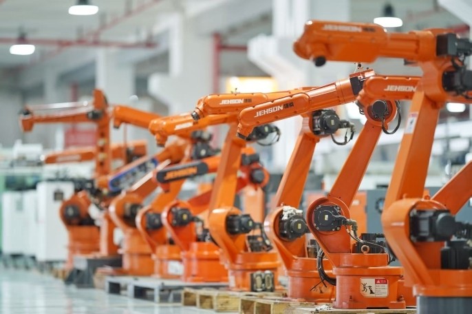 奋进“十五五”，准确把握广东的总目标和总任务