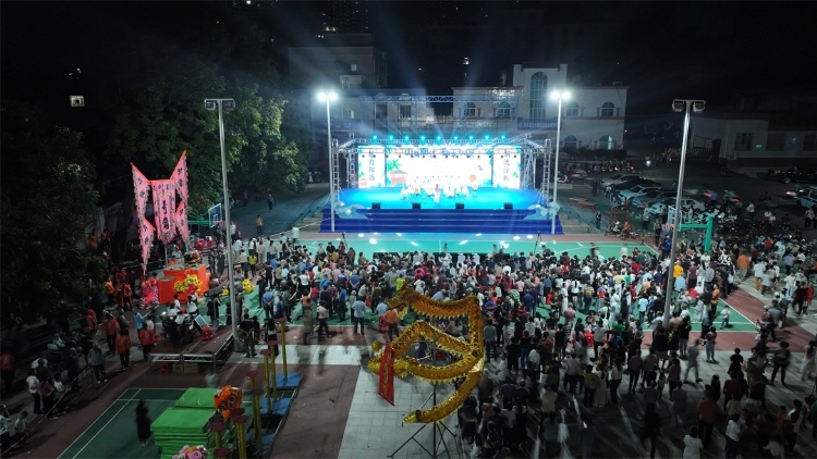 全国“四季村晚”秋季示范展示活动在沙扒开幕