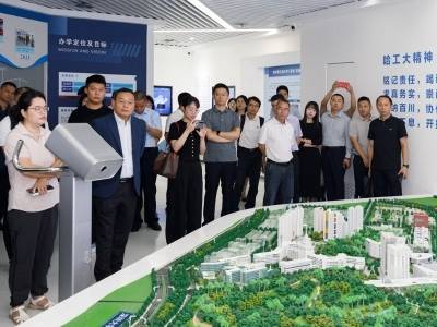 市长带队，梅州制造业企业组团直奔深圳高校，谈成了什么