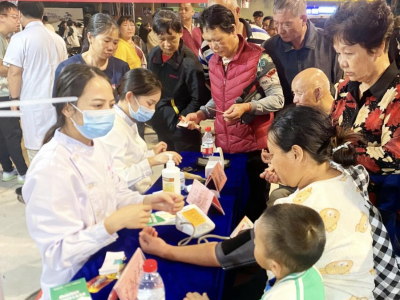 暨大附五院“夜市义诊”推动优质医疗服务下基层