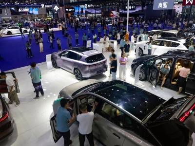 融入全局战略，中国汽车“十五五”高质量进阶丨南方产业观