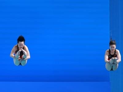 默契一跃！陈艺文/林珊女子双人3米板夺金，广东跳水队已揽五金