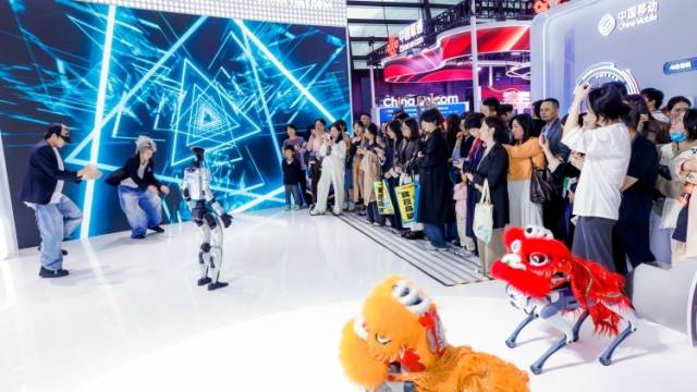 一镜到底！南方+记者带你逛“互联网之光”博览会丨现场+料