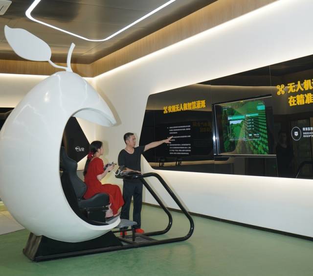 柚产业插上“智慧”翅膀。