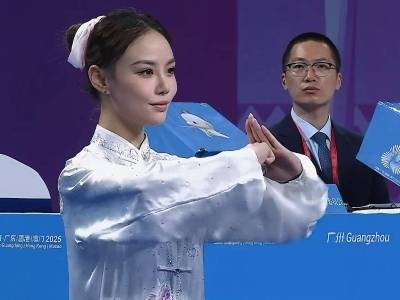 复出首站全运会摘铜！“顺德女侠”梁壁荧凭热爱续写荣光