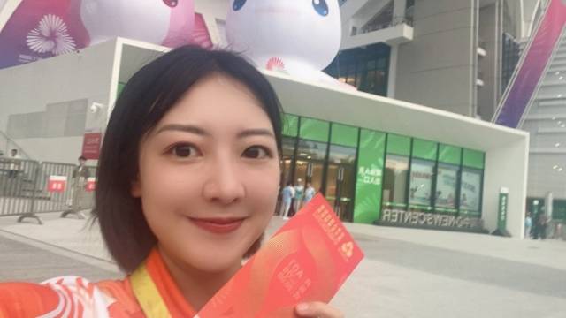 开幕式门票长啥样？丨十五运会开幕式现场直击