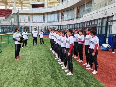 十五运会垒球项目在中山开赛，广东队首战告捷