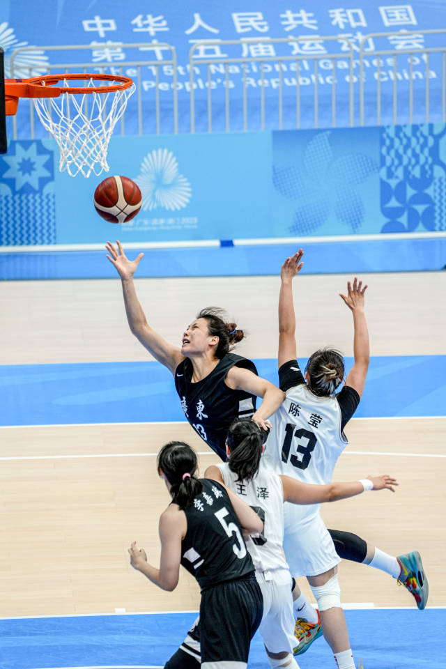 图集｜三连胜！广东女篮轻取山东锁定小组头名
