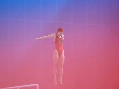 金牌+1！广东队林珊十五运会女子3米跳板摘金，陈艺文铜牌