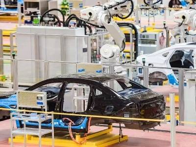 “退补”倒计时！10月卖出2辆新车就有一辆新能源