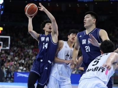 时隔12年的冠军！广东男篮是如何“炼”成的？