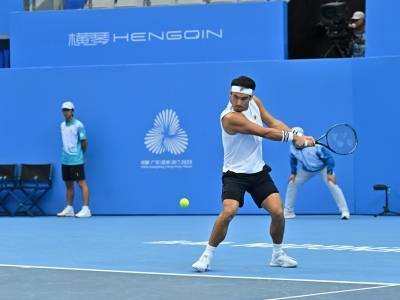 布云朝克特、莫业聪登场！十五运会网球单项比赛正式开打