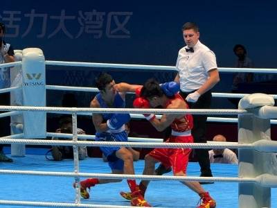 十五运会拳击诞三金，奥运冠军吴愉零封夺冠