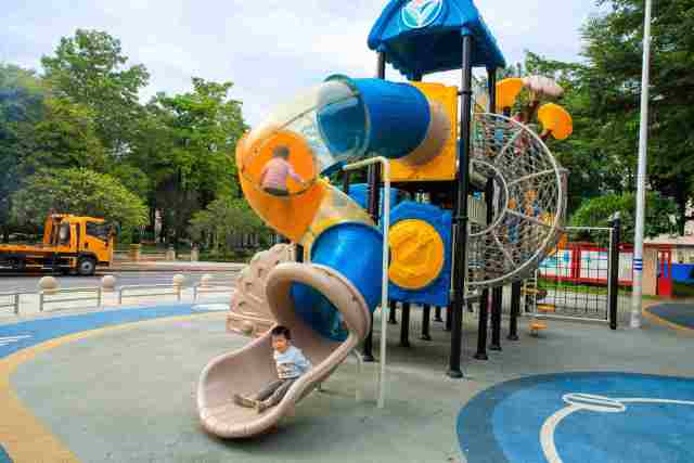 阇西村儿童公园成为孩子成长的乐土。