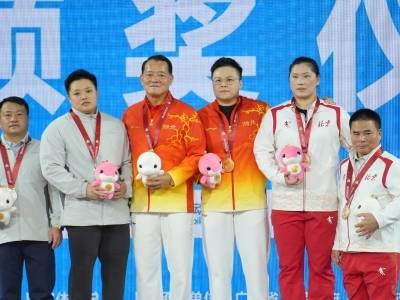 汪周雨卫冕全运会举重女子87公斤级冠军