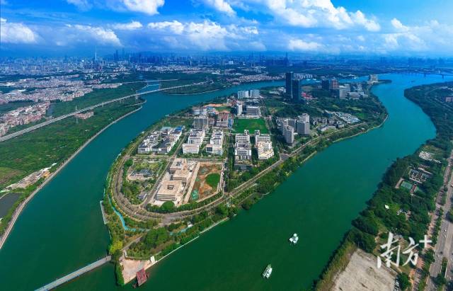 在广东,创新动能与资本双向奔赴,形成科创“生态雨林”。图为广州生物岛。 在广东,创新动能与资本双向奔赴,形成科创“生态雨林”。图为广州生物岛。