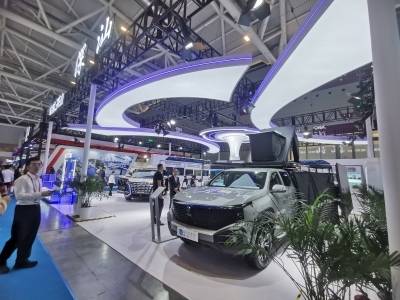 “新能源汽车+新材料”！高交会深汕展区走红出圈