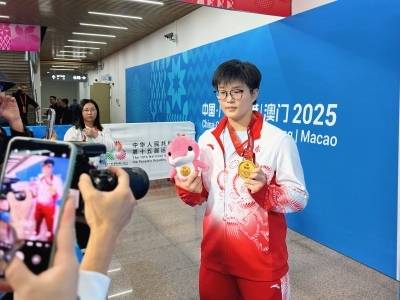 从石龙再出发，彭翠婷“举”目世界｜莞邑人物周刊