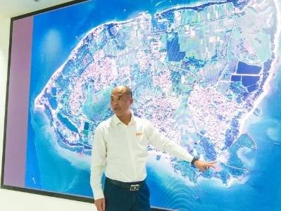 霞发集团董事长黄杰文：与城共舞的“合伙人” ｜港城企示录③