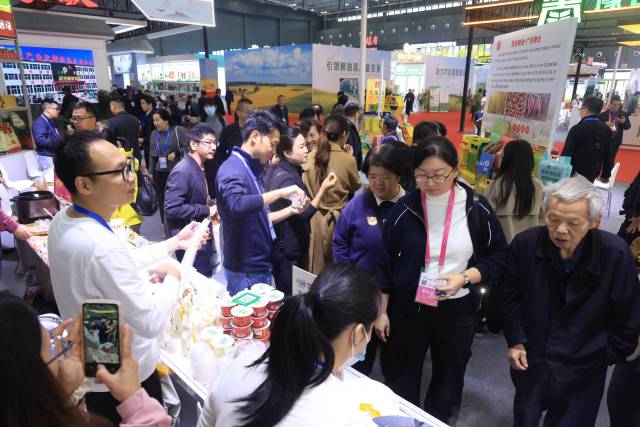 企業爆款產品展現強大“圈粉力” 企業爆款產品展現強大“圈粉力”