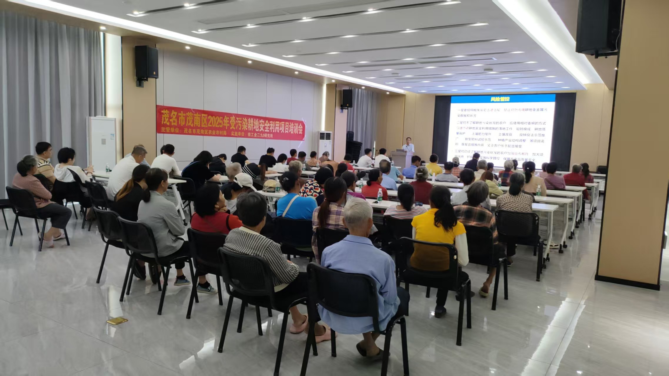 南方农村报  拍摄