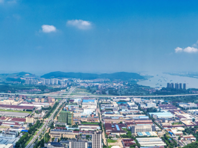 前10月162亿元，高明荷城招商量质齐升