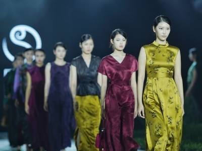 规范工艺技术和性能品质要求，广东团标促传统香云纱服装传承创新