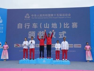 视频｜十五运会山地自行车冠军成“夸夸团”：恩平赛场一流