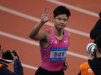 讲不出再见！苏炳添谢幕，“不会离开热爱的田径”