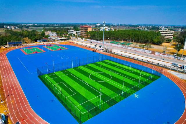 2025年3月，崭新的界炮镇体育公园正式投入使用。受访者供图