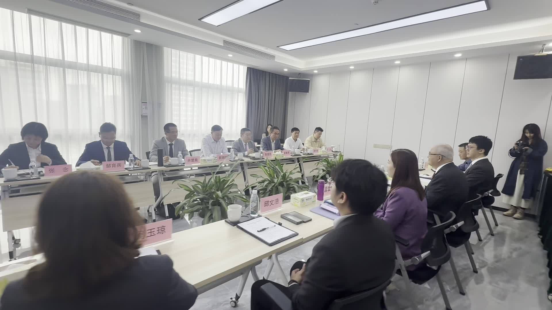 律治莞策｜大湾区律师聚莞共话执业新路径，助力东莞法治化营商环境升级_南方+_南方plus