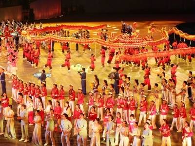 闭幕式文学总撰稿孙磊：“中国式浪漫”是闭幕式的重要美学追求